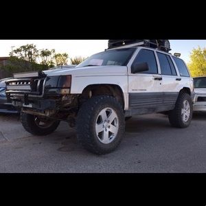 Meet your Posher, Giovanny